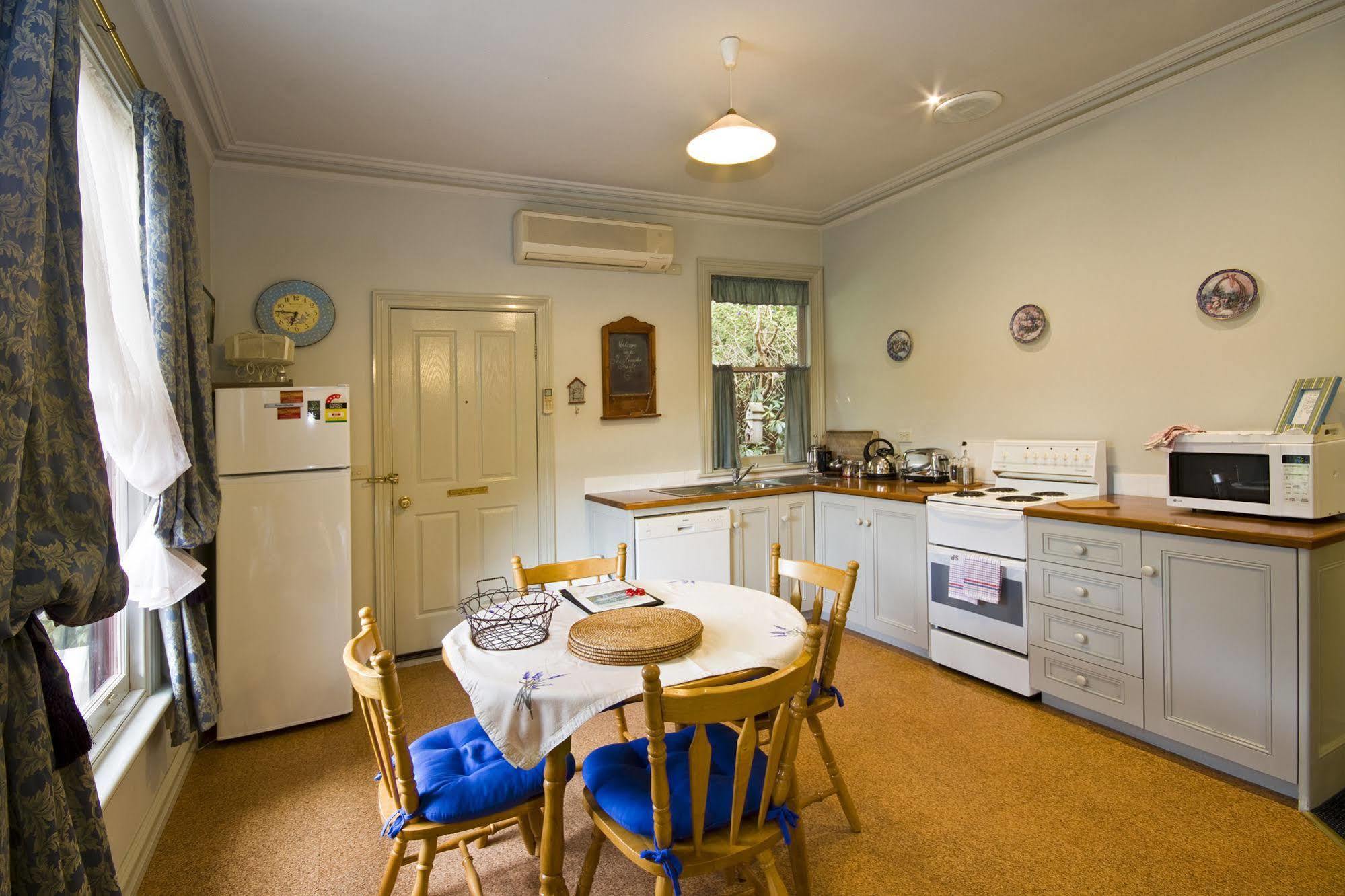 Lemonade Creek Cottages 론 외부 사진